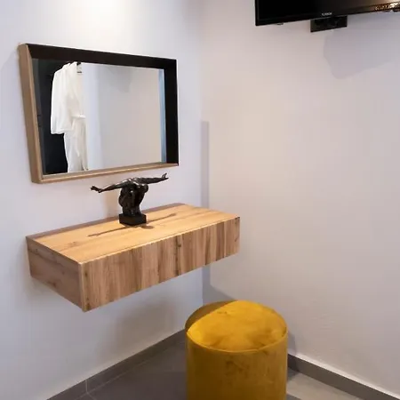 Venus Luxury Apartament Ermupoli