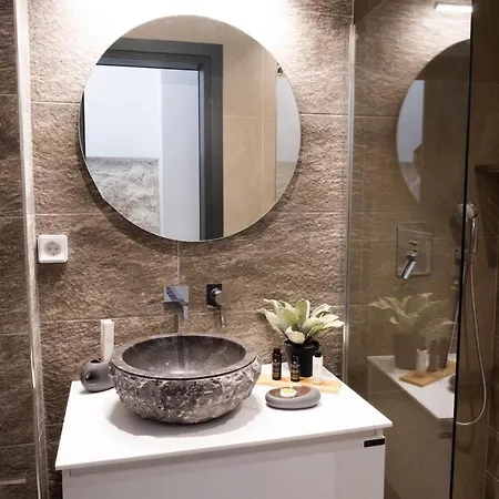 Venus Luxury Apartament Ermupoli